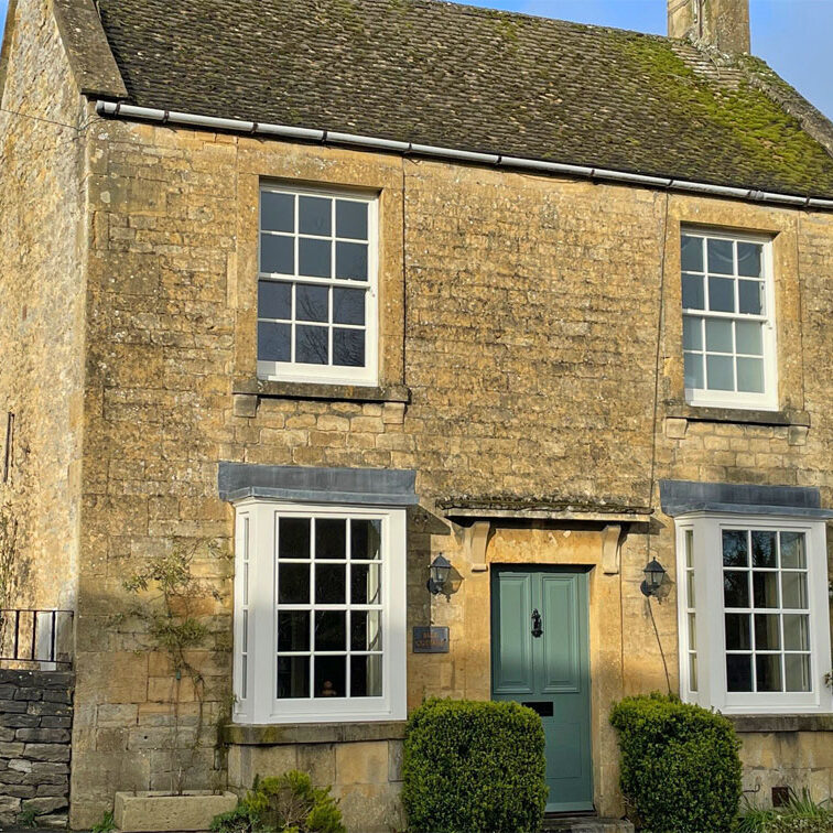 Timber Sash Windows, Stow-on-the-Wold. Woodcraft Windows.