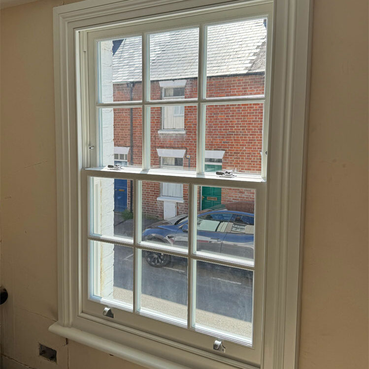 Front Door and Sash Windows, Oxford. Woodcraft Windows