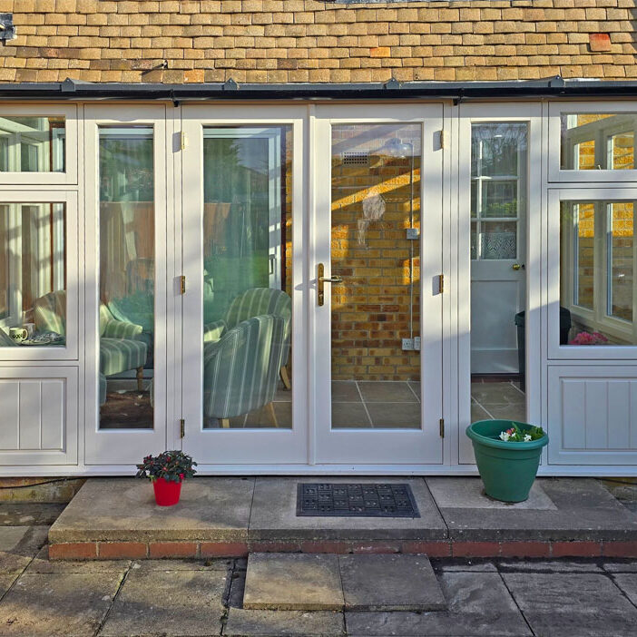 Timber Conservatory with Aluminium Roof, Abingdon. Woodcraft Windows
