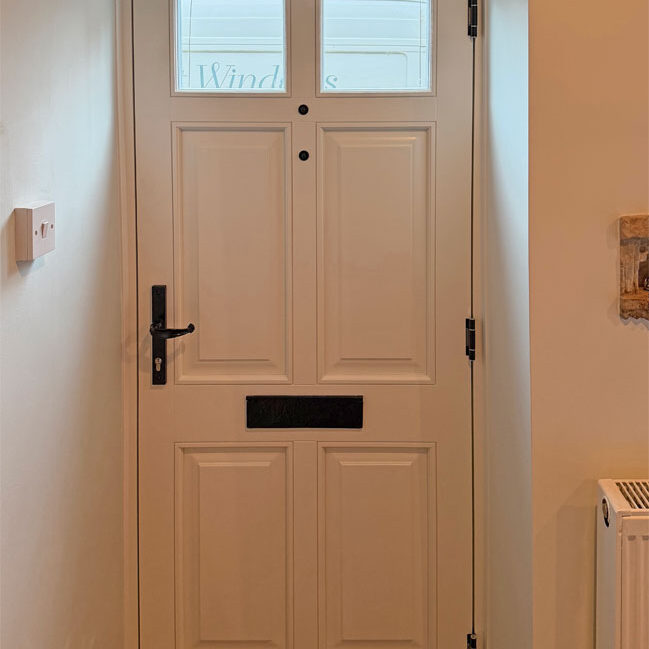 Traditional Engineered Timber Front Door, Cirencester. Woodcraft Windows
